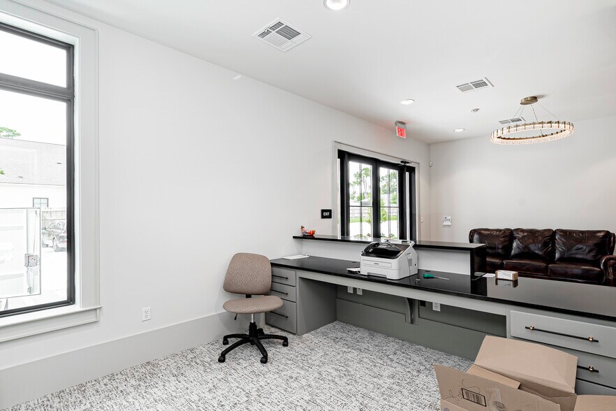 More Photos Of 10315 Jefferson Hwy, Baton Rouge Loft Creative Space For Lease