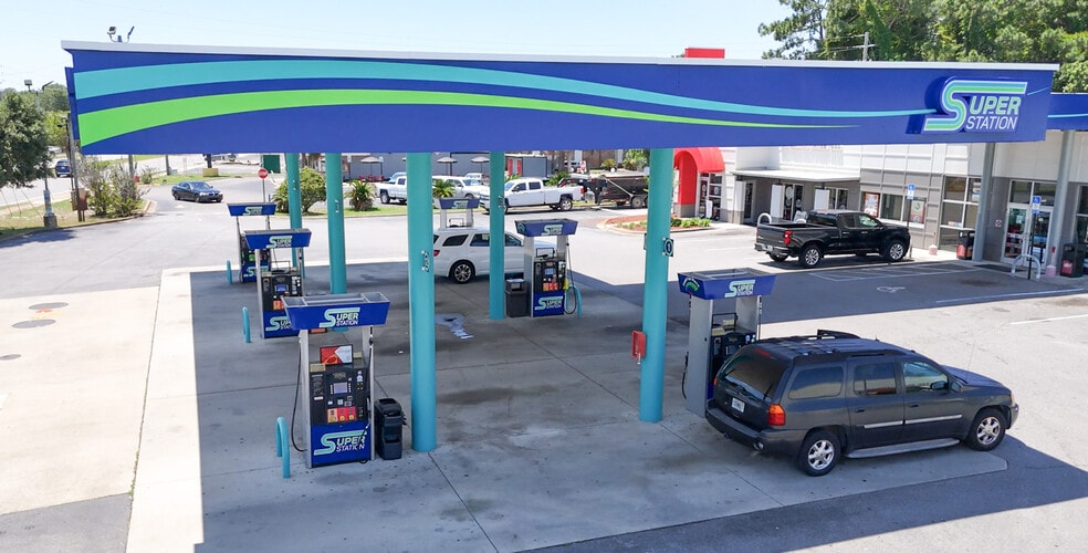 More Photos Of 180 Mary Esther Blvd, Mary Esther Service Station For Sale