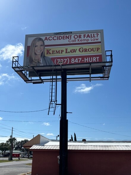 More Photos Of 6153 Massachusetts Ave, New Port Richey Freestanding For Sale