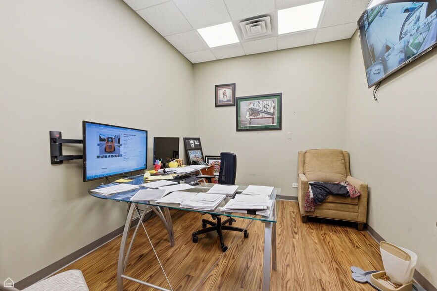 More Photos Of 6200 S Oakley Ave, Chicago Warehouse For Sale