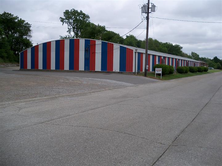 More Photos Of 1717 Franklin Ave, Henderson Skating Rink For Sale