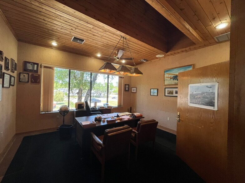 More Photos Of 200 N Thornton Ave, Orlando Office For Sale