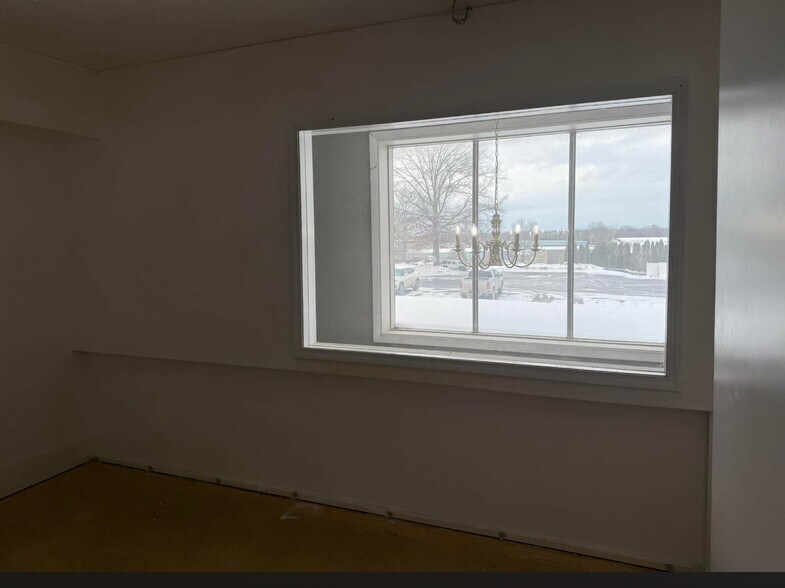 More Photos Of 66-70 Genesee St, New Hartford Storefront Retail Office For Lease