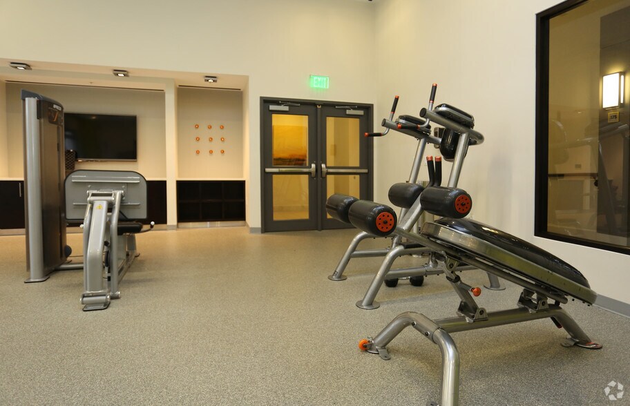 More Photos Of 101 N Wolfe St, Baltimore Apartments For Lease