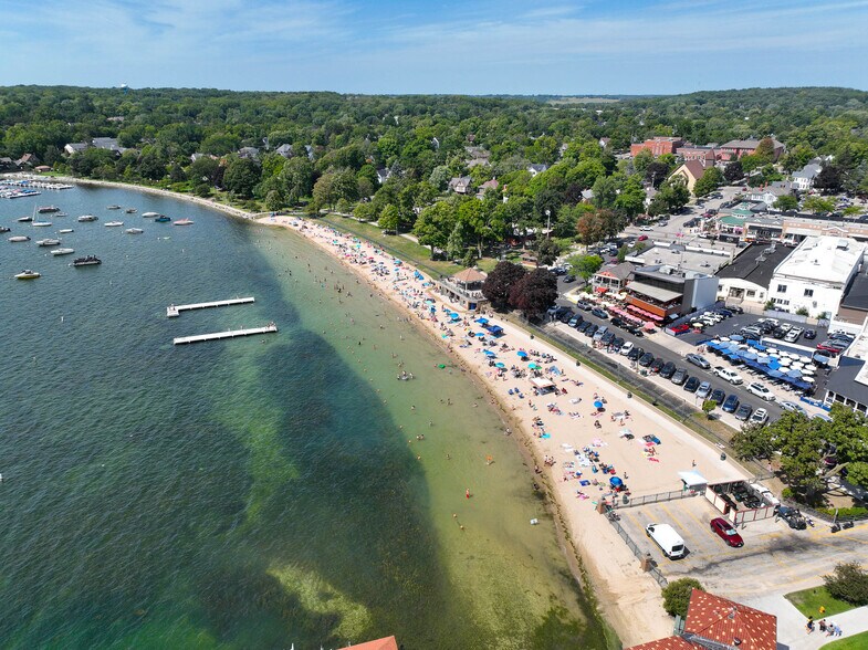 More Photos Of 226 Broad St, Lake Geneva Flex For Lease