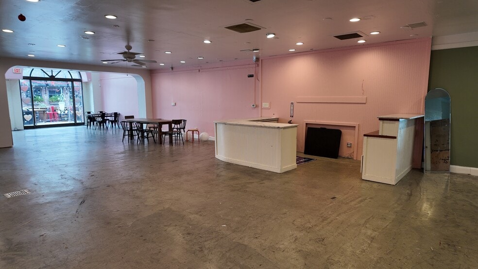 More Photos Of 529-531 4th St, Santa Rosa Storefront For Lease