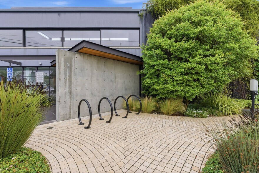 More Photos Of 1401 Old County Rd, San Carlos Manufacturing For Sale