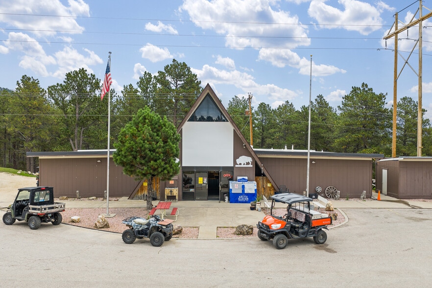 More Photos Of 1116 N 5th St, Custer Trailer Camper Park For Sale