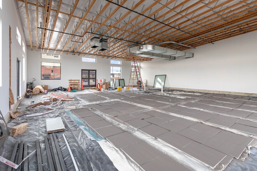 More Photos Of 8151 Guide Meridian Rd, Lynden Restaurant For Lease