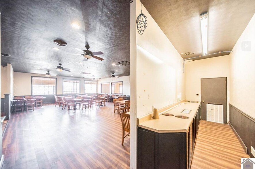 More Photos Of 7052 Benton Rd, Paducah Restaurant For Sale