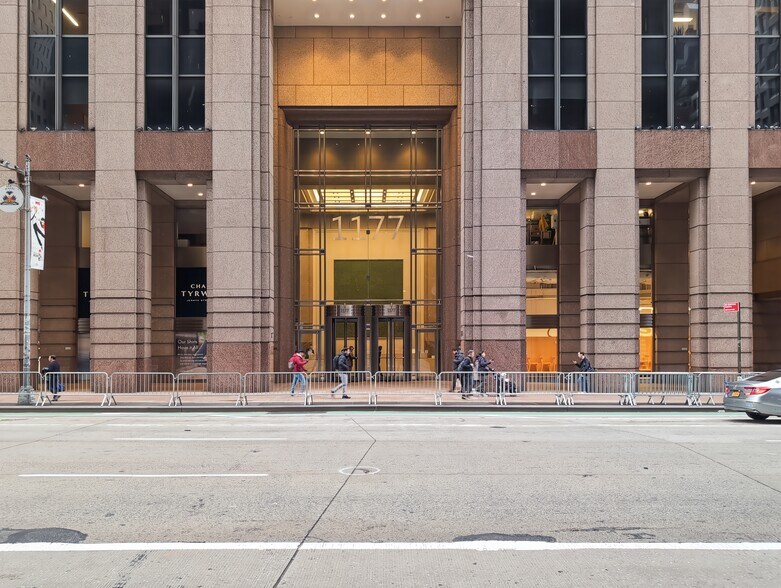 More Photos Of 1177 Avenue Of The Americas, New York Coworking Space