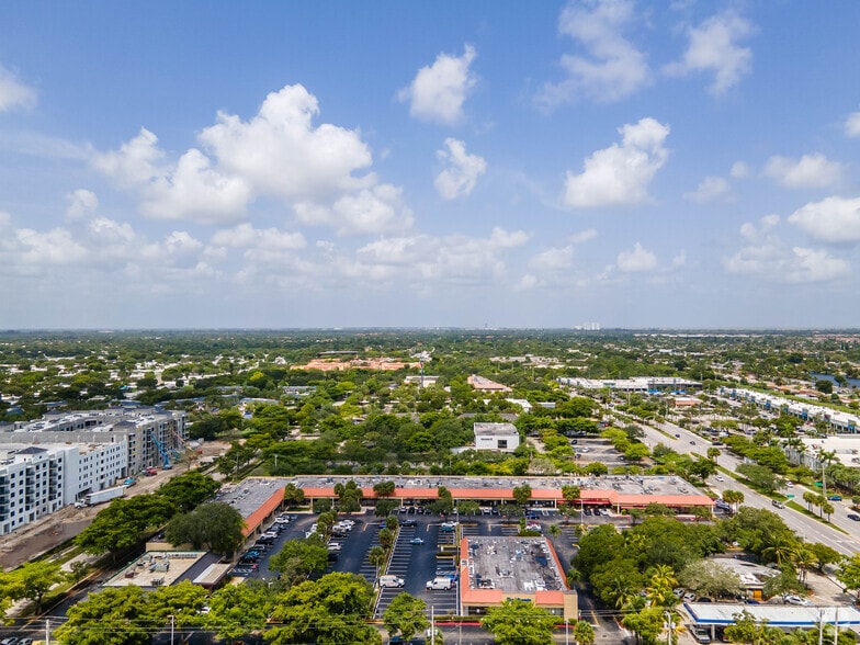 More Photos Of 1727-1797 N University Dr, Plantation Unknown For Lease