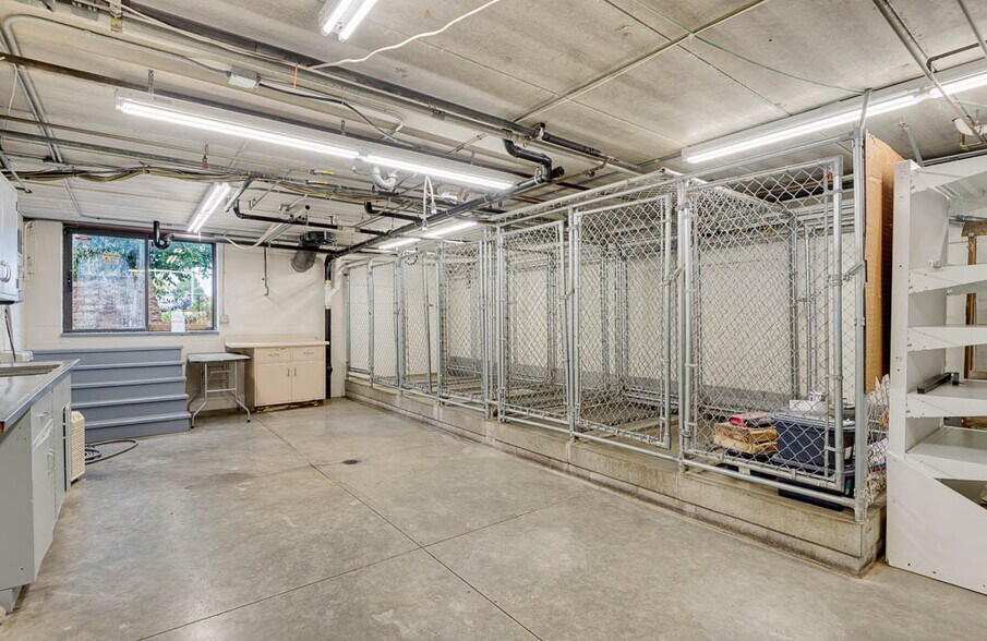 More Photos Of 32 E Mendota Rd, Inver Grove Heights Auto Dealership For Sale