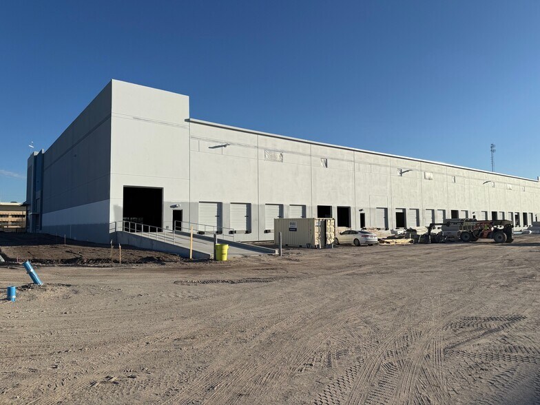 More Photos Of 4130 W Gandy Blvd, Tampa Unknown For Lease