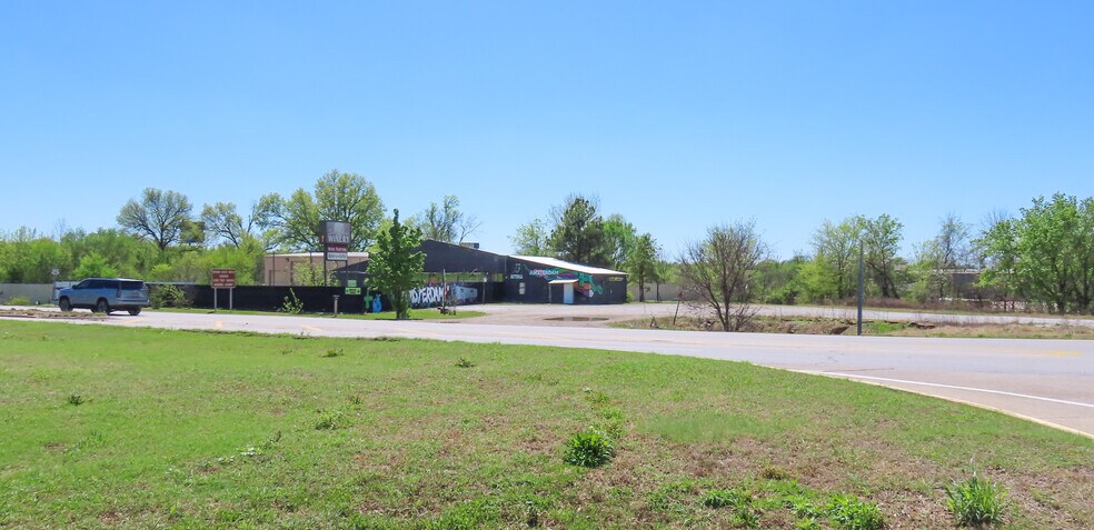 More Photos Of 441251 E Highway 60, Vinita Warehouse For Sale