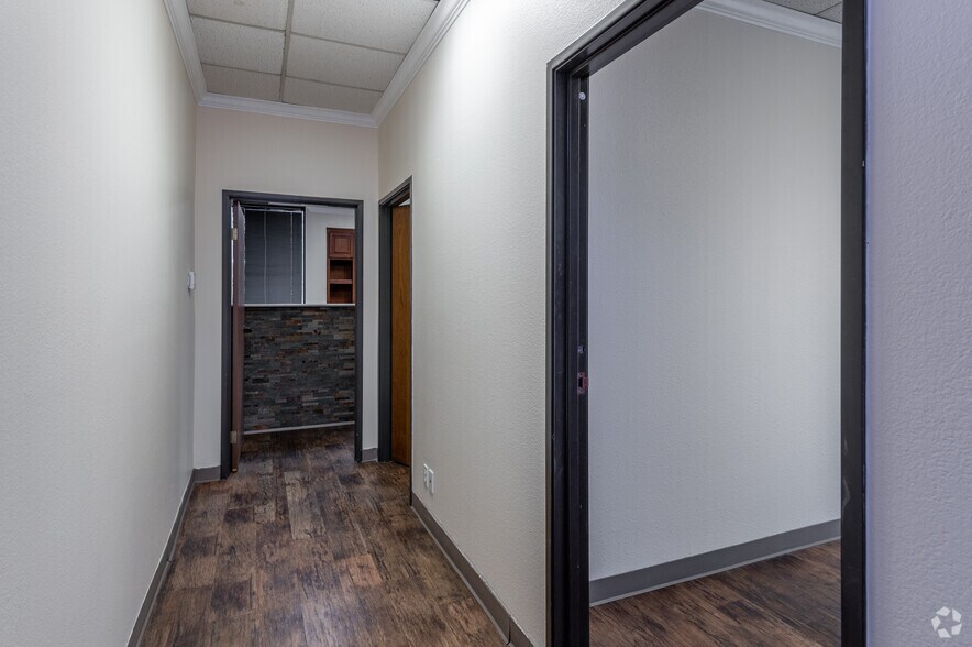 More Photos Of 171 S Anita Dr, Orange Medical For Lease