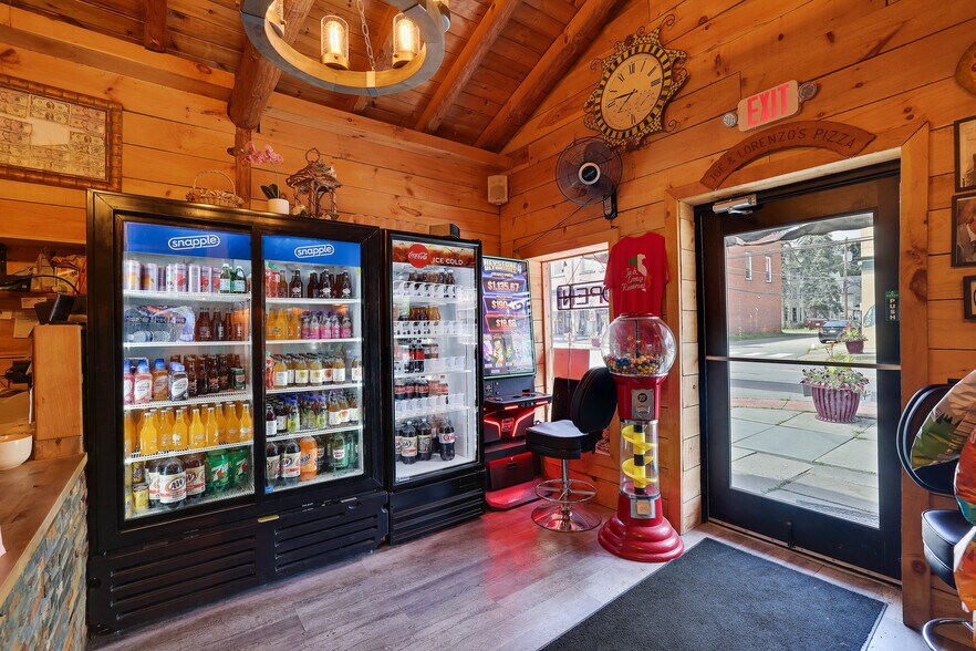 More Photos Of 121 Main Ave, Hawley Restaurant For Lease