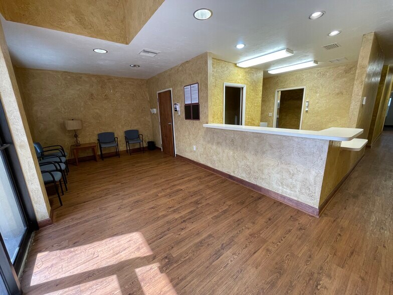 More Photos Of 601 E Dixie Ave, Leesburg Medical For Lease