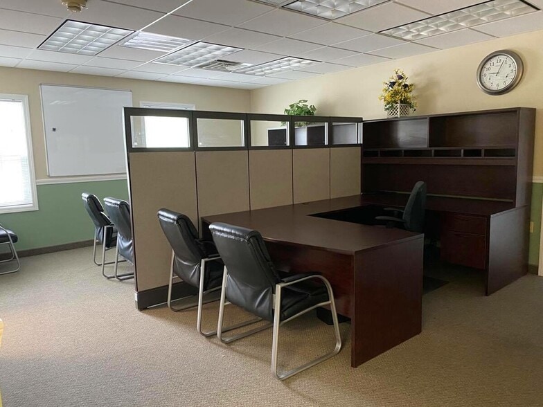 More Photos Of 172 Route 101, Bedford Office For Sale