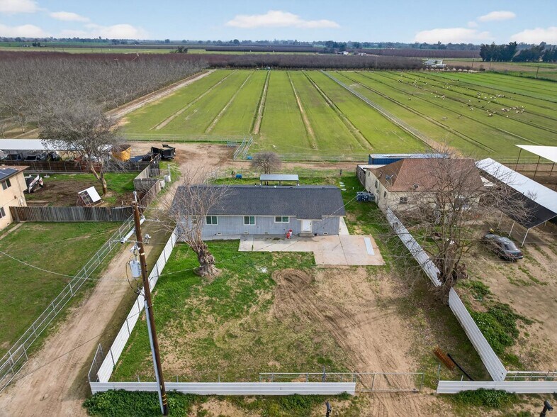 More Photos Of 6873 20th Ave, Lemoore Land For Sale