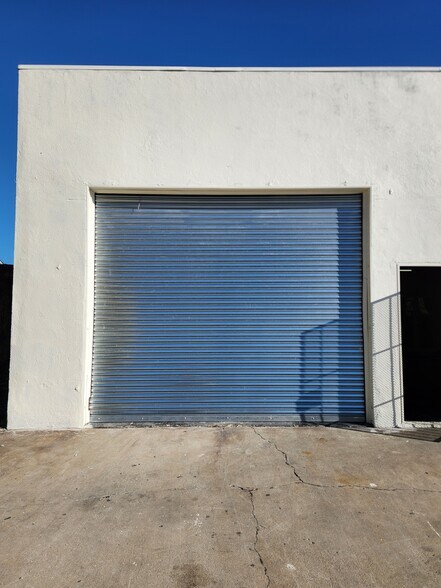 More Photos Of 1451 W 135th St, Gardena Warehouse For Lease