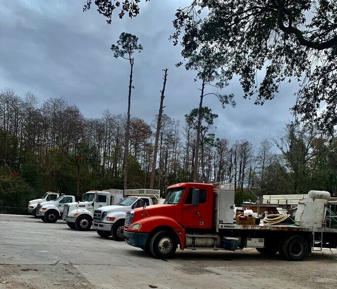 More Photos Of 4822 W Linebaugh Ave, Tampa Industrial For Lease