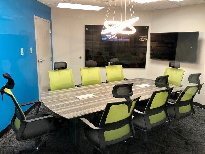 More Photos Of 1331 Union Ave, Memphis Coworking Space