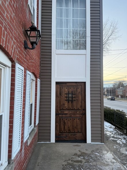 More Photos Of 30 E Main St, Webster Storefront Retail Residential For Lease