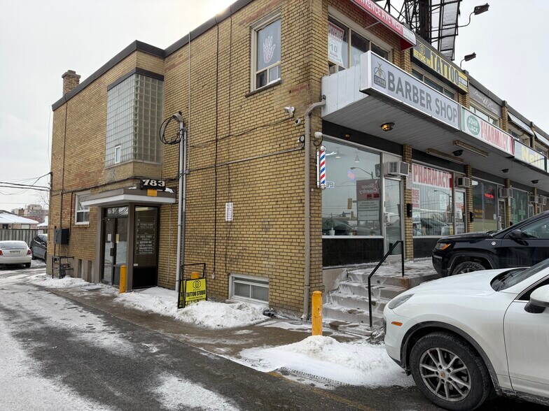 More Photos Of 783-793 Lawrence Ave W, Toronto Storefront Retail Office For Lease