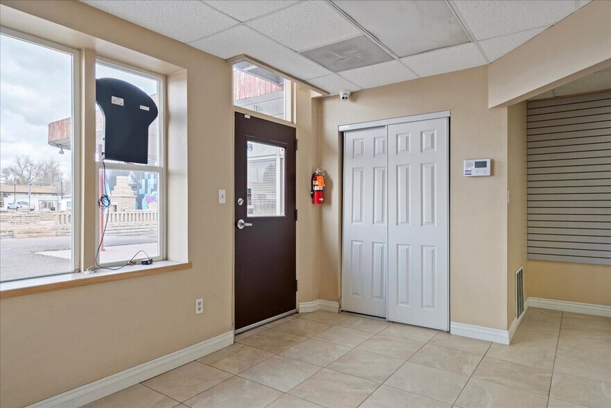 More Photos Of 601 E Lincolnway, Cheyenne Storefront Retail Residential For Sale