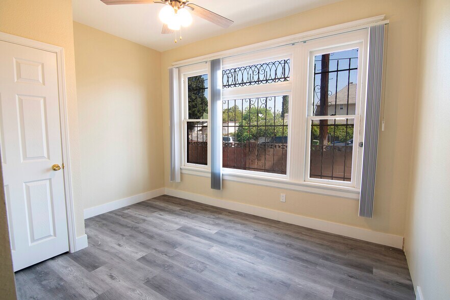 More Photos Of 1703 Toberman St, Los Angeles Apartments For Sale