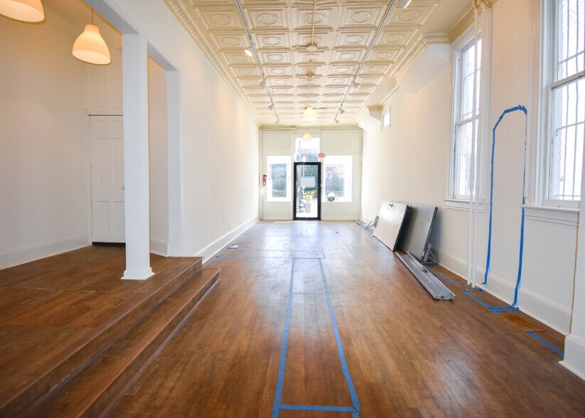 More Photos Of 727 8th St SE, Washington General Retail For Sale