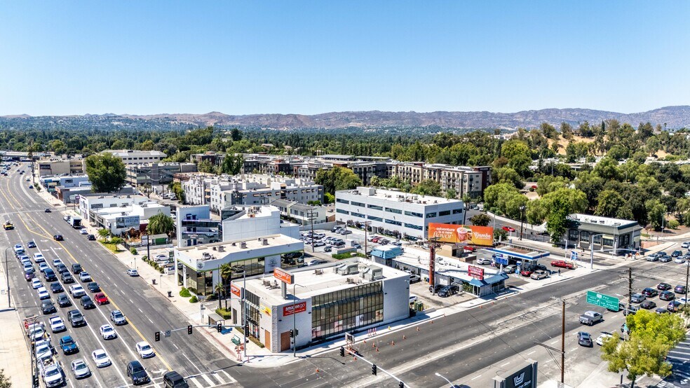 More Photos Of 5421 Topanga Canyon Blvd, Woodland Hills Medical For Sale