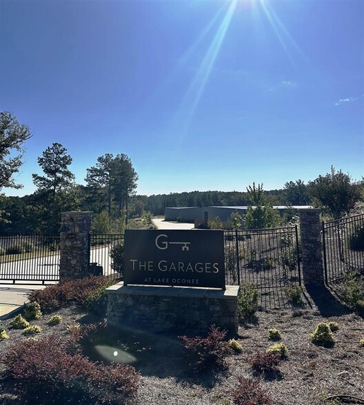 More Photos Of 1040 Park Ct, Greensboro Warehouse For Sale