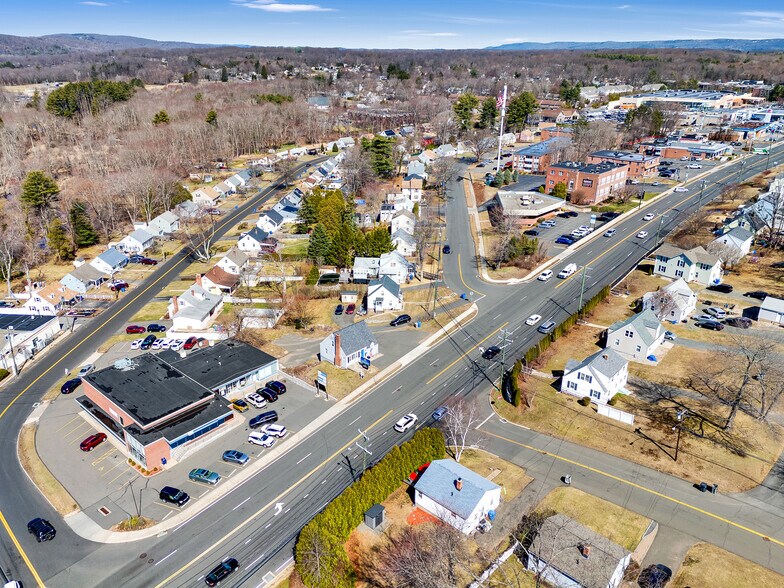 More Photos Of 941 Farmington Ave, Bristol Office Residential For Sale