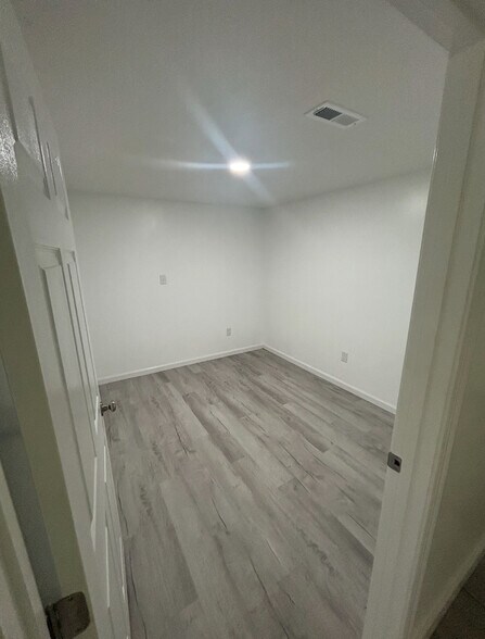 More Photos Of 27131 Hubbards Rd, Remington Industrial For Lease