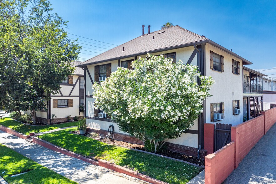 Primary Photo Of 457 W Elm Ave, Burbank Apartments For Sale