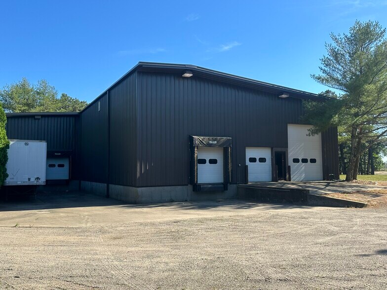 More Photos Of 22 A St, Edgartown Warehouse For Sale