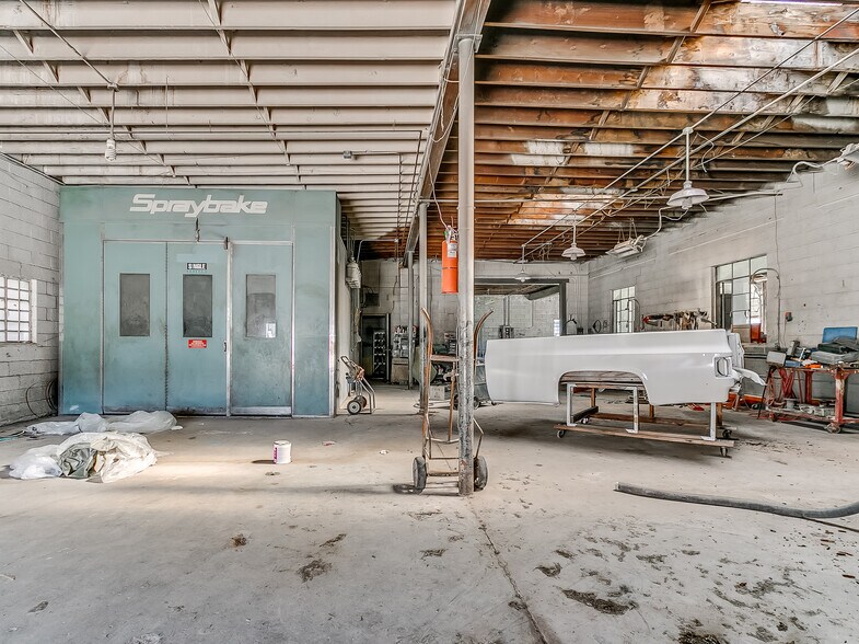 More Photos Of 227 W MacArthur Dr, Midwest City Auto Repair For Sale