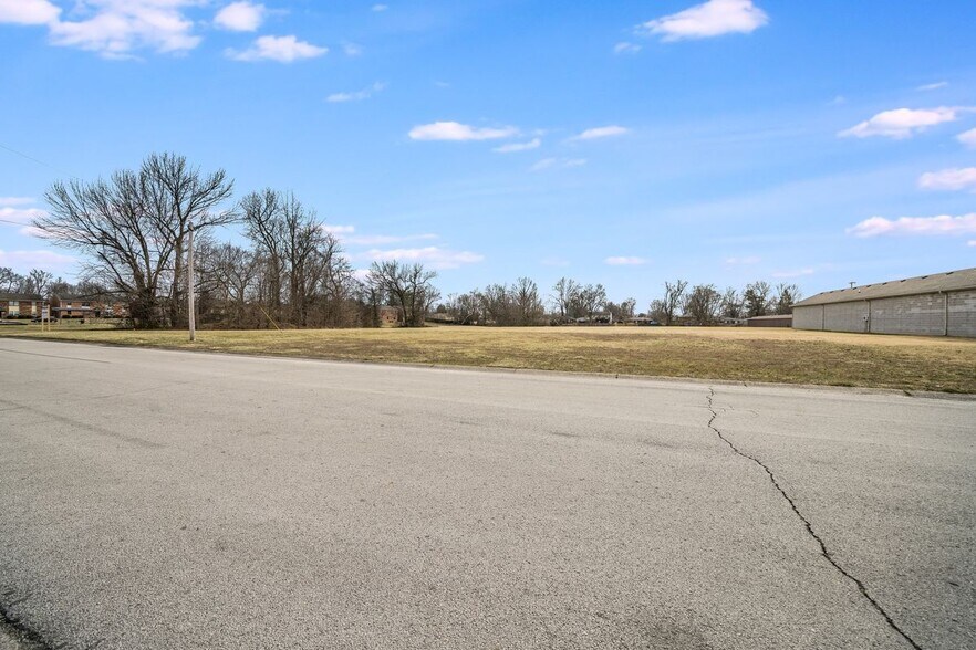 More Photos Of 6104 Paradise ln, Louisville Land For Sale