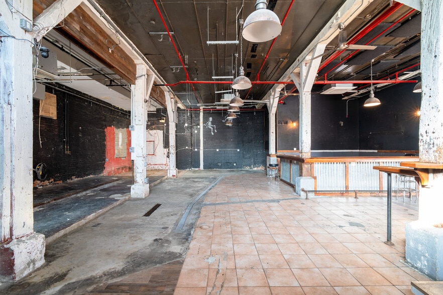 Primary Photo Of 300 Richardson St, Brooklyn Apartments For Lease
