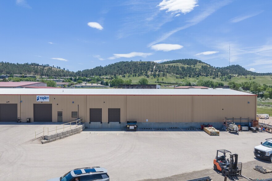 More Photos Of 2319 N Plaza Dr, Rapid City Warehouse For Lease