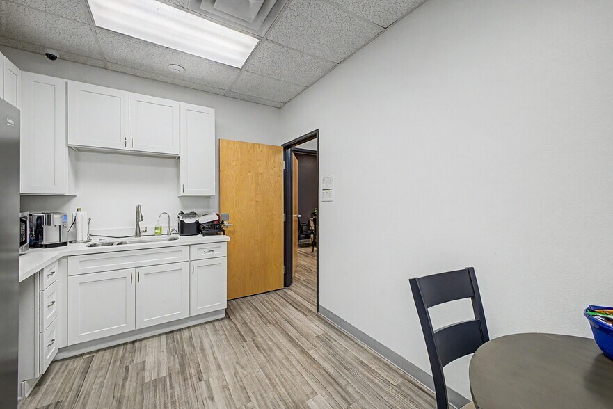 More Photos Of 2680 S Val Vista Dr, Gilbert Medical For Lease