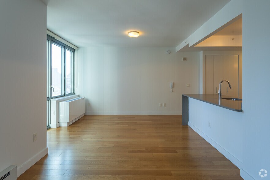 More Photos Of 606 W 57th St, New York Multifamily For Sale