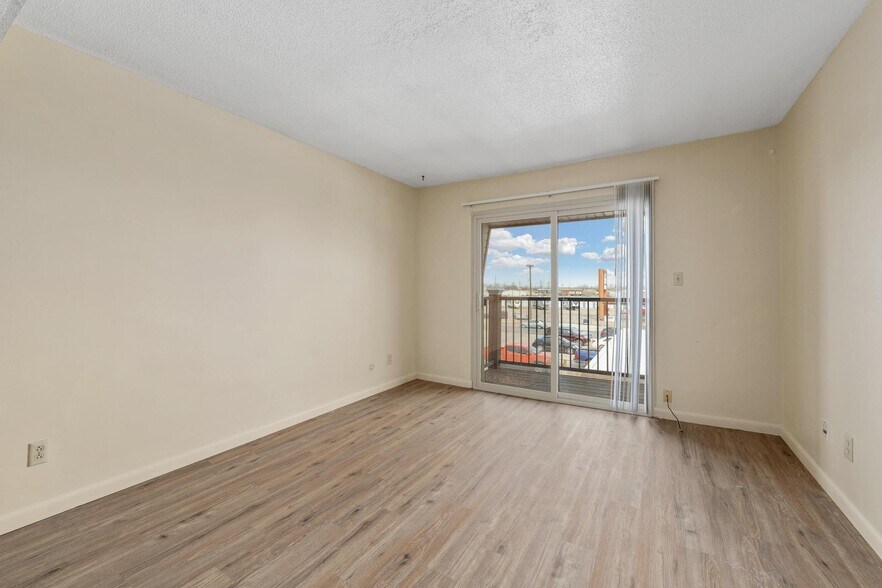 More Photos Of 103 E 7th Ave, South Hutchinson Apartments For Sale