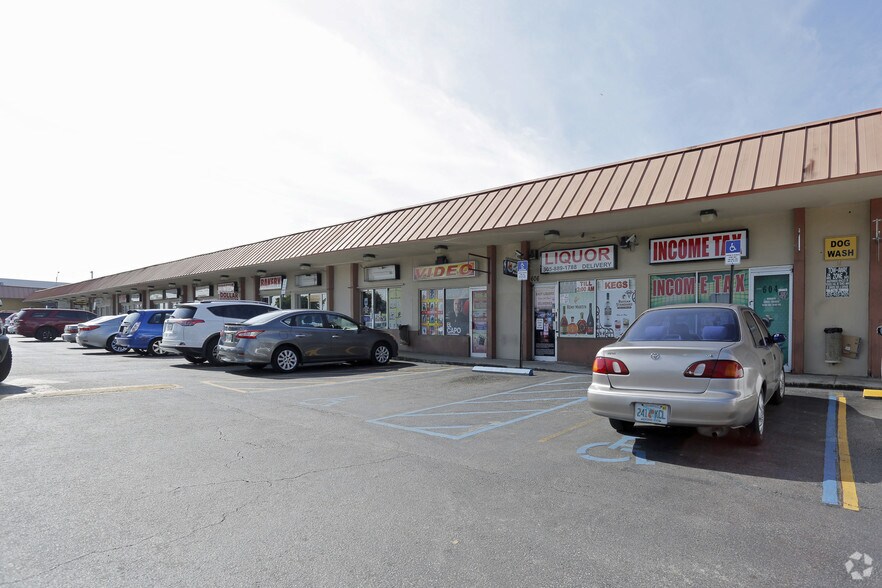 More Photos Of 600-650 E 9th St, Hialeah General Retail For Lease