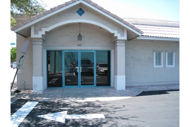 More Photos Of 1955 N Tyler St, Hollywood Medical For Sale