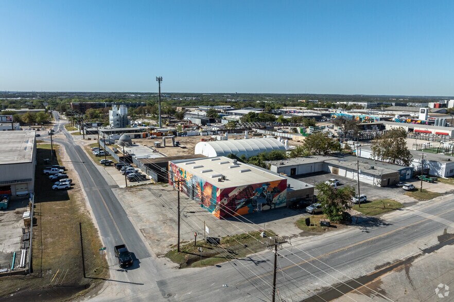 More Photos Of 625 Industrial Blvd, Austin Warehouse For Lease