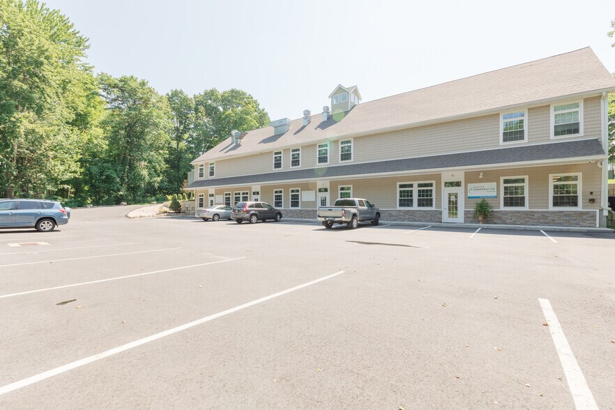 More Photos Of 123 Monroe Tpke, Trumbull Office For Lease