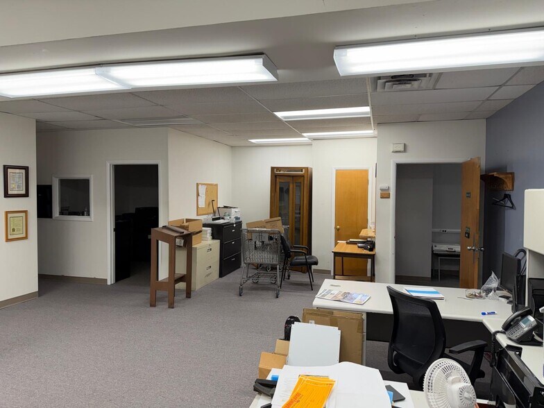 More Photos Of 1033-1061 Bloomfield Ave, Clifton Storefront Retail Office For Lease